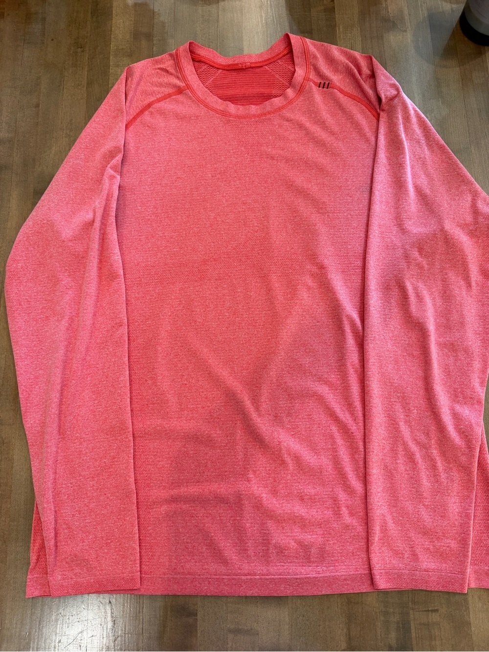 💙 Lululemon Men’s Long Sleeve Top 💙